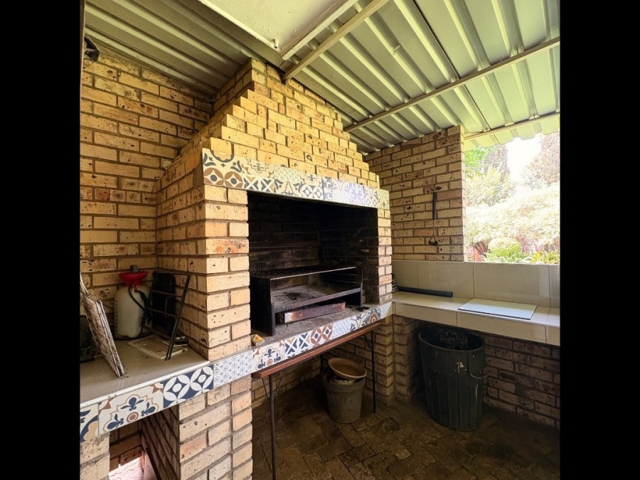 3 Bedroom Property for Sale in Flamwood North West